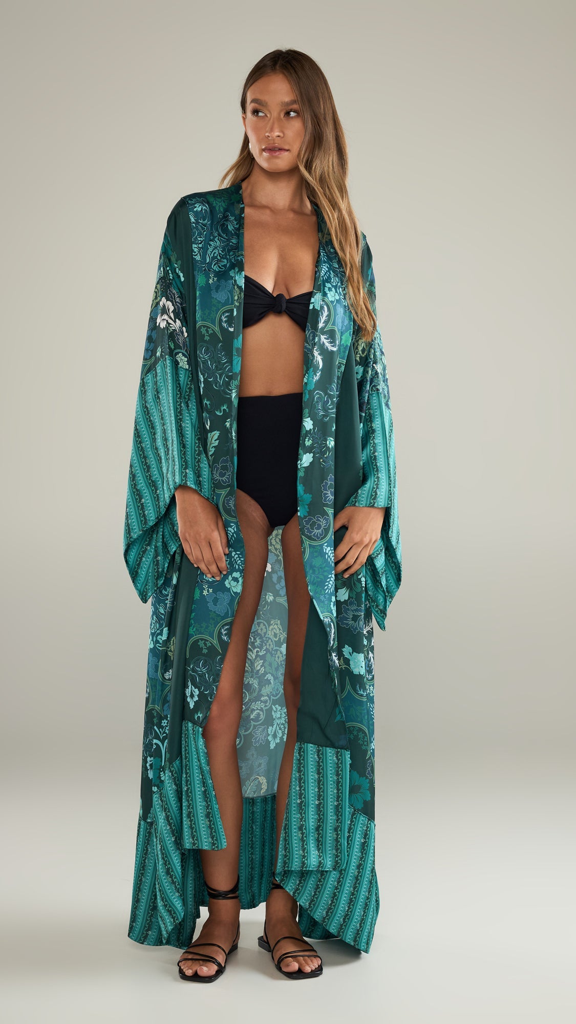 VANESSA SATIN KIMONO