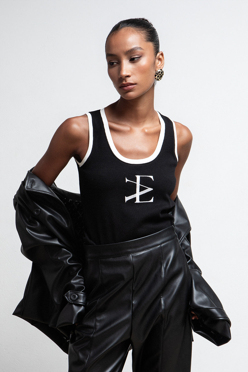 BLACK SIGNATURE MONOGRAM RIBBED TANK TOP