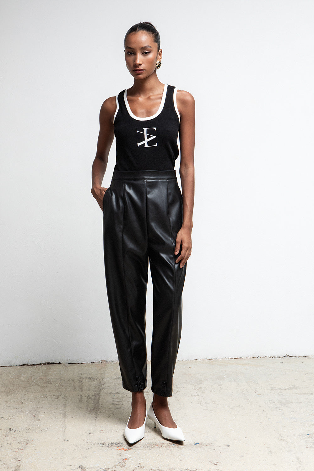 BLACK SIGNATURE MONOGRAM RIBBED TANK TOP