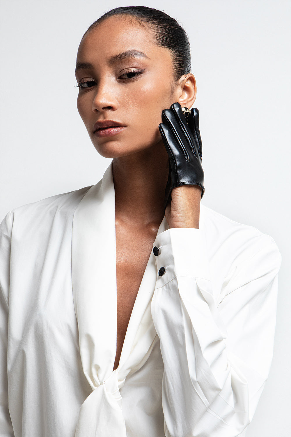 WHITE TIE NECK SHIRT