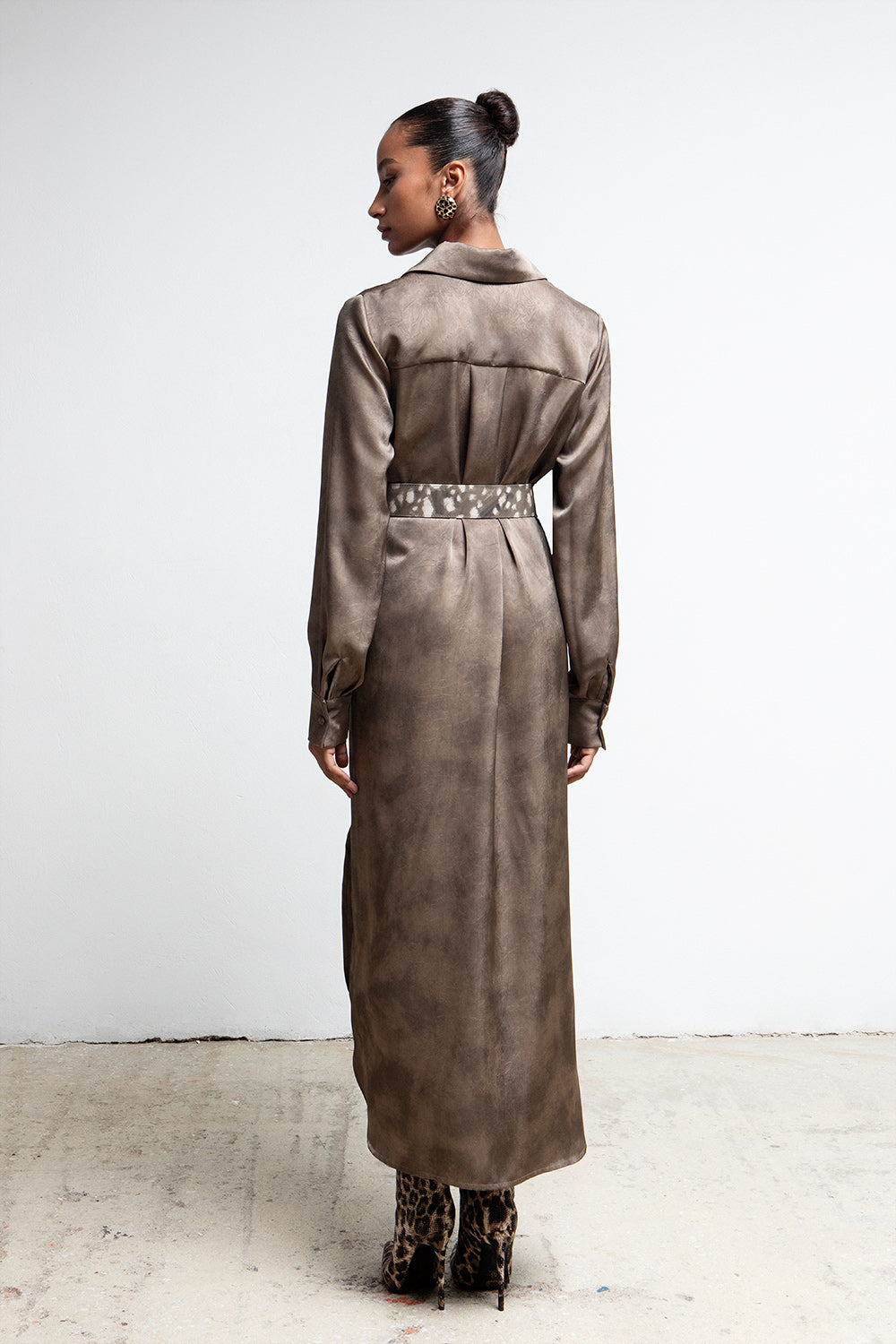 TAUPE BELTED UTILITY SHIRTDRESS