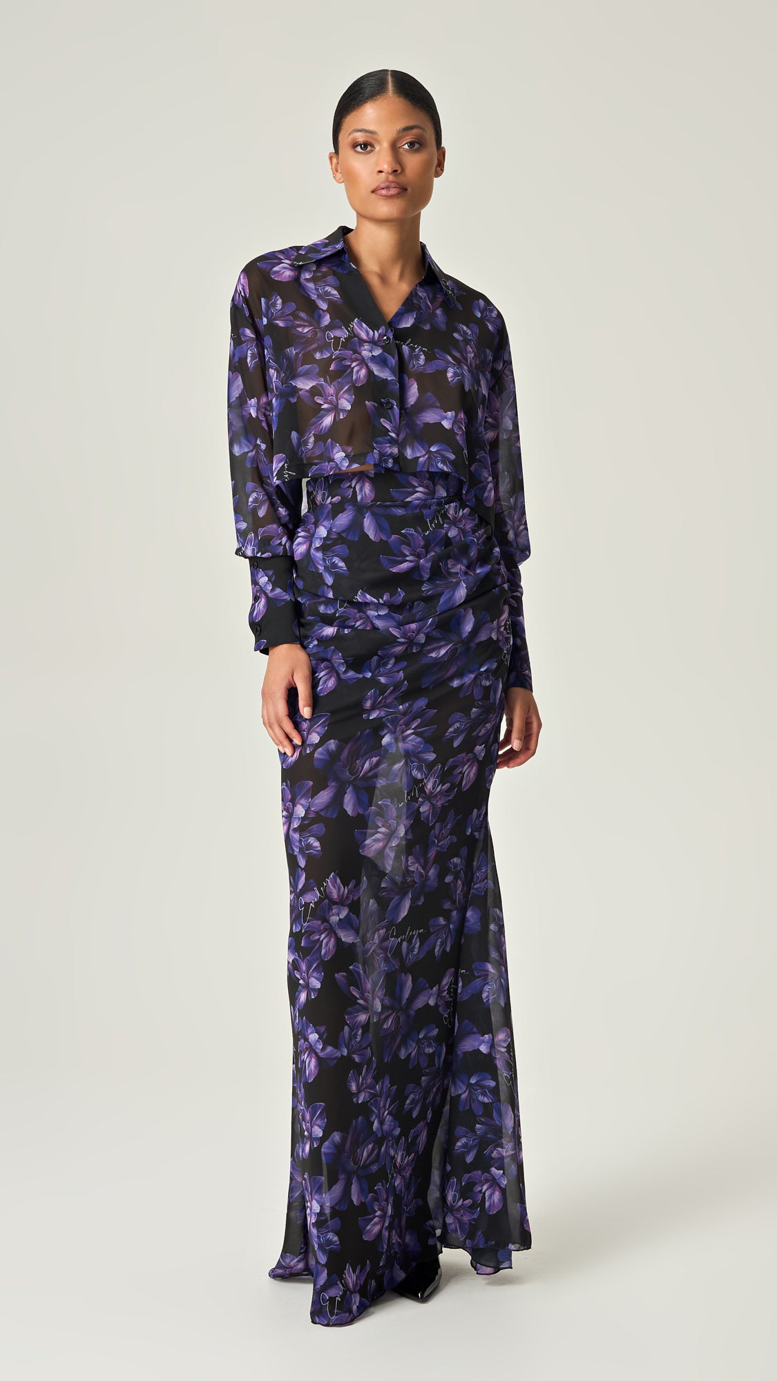 MIDNIGHT BLOOM CROP SHIRT