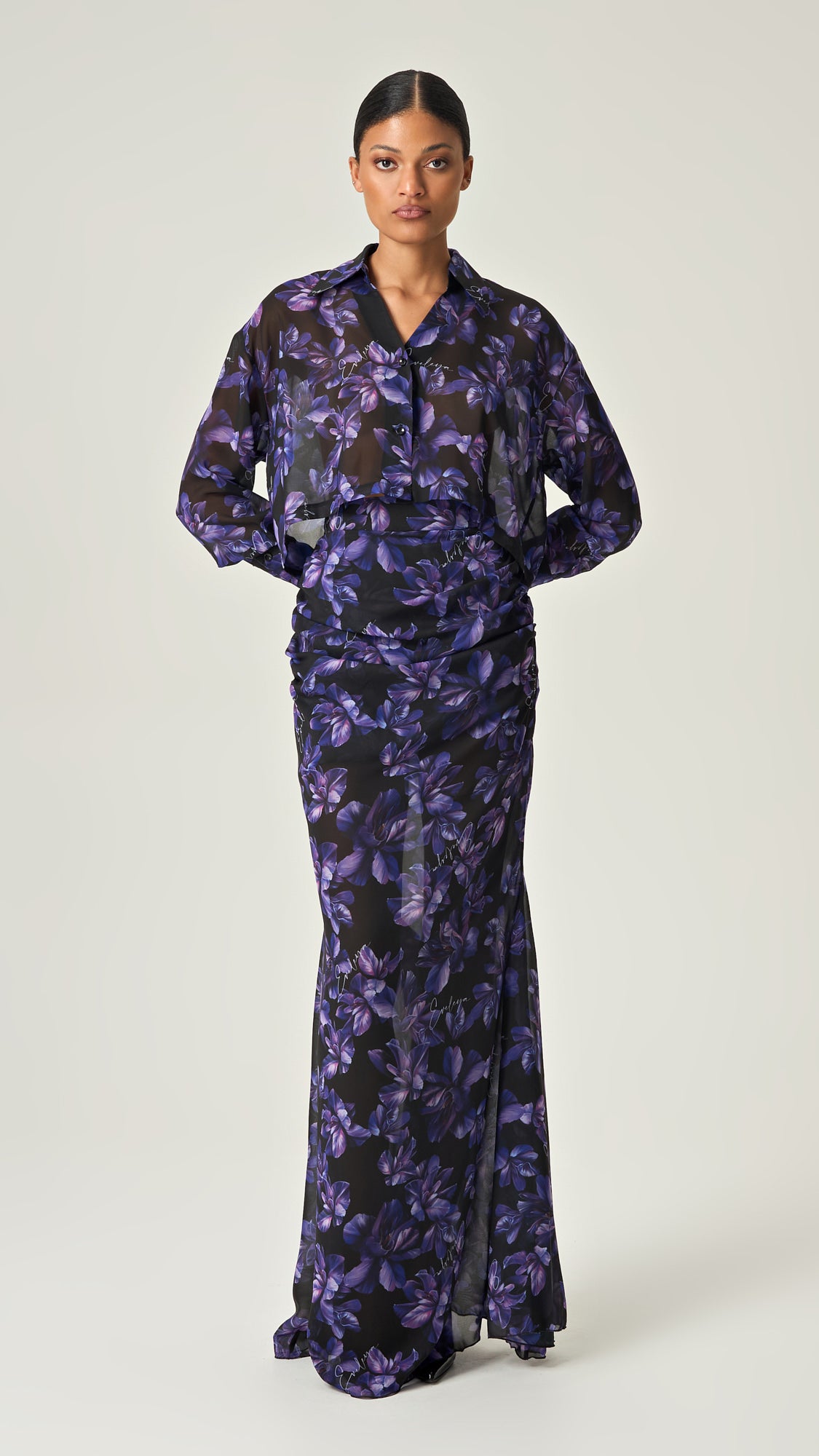 MIDNIGHT BLOOM CROP SHIRT