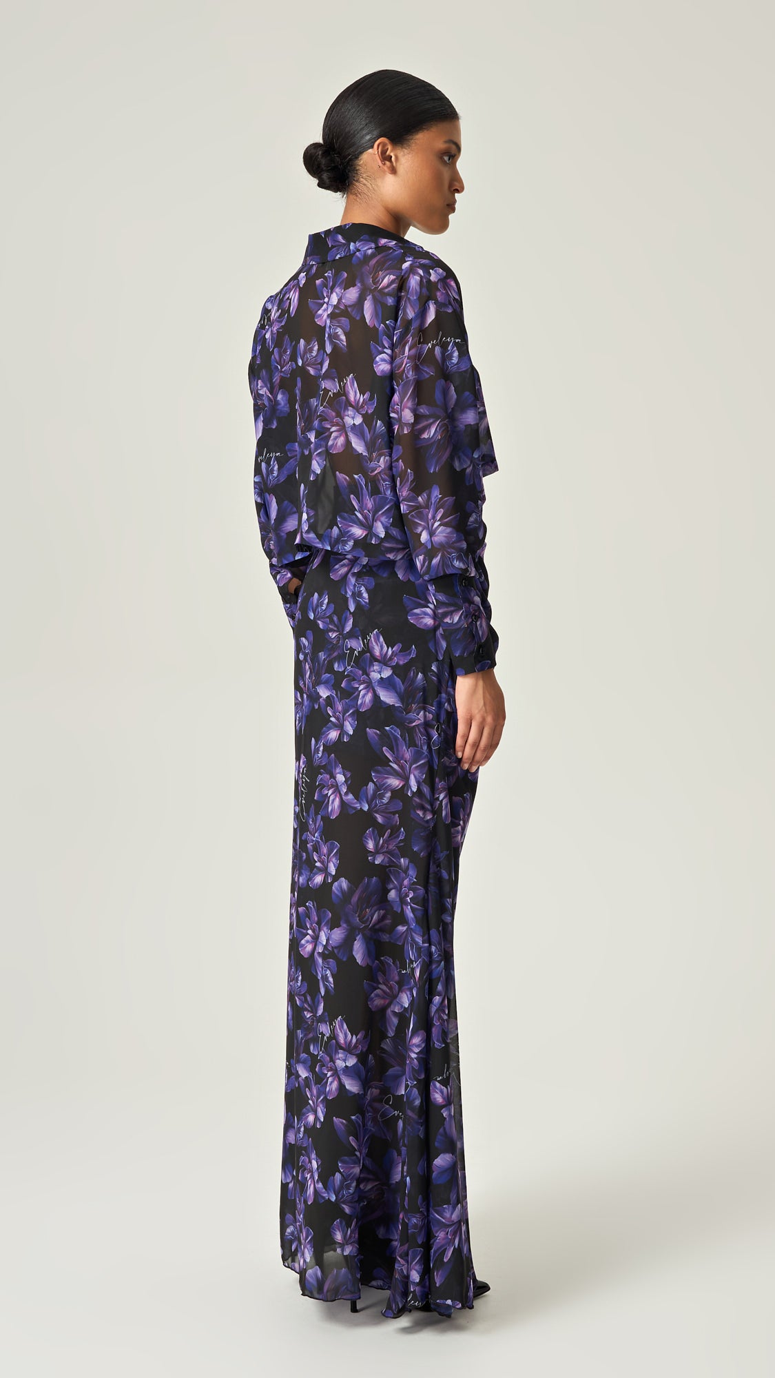 MIDNIGHT BLOOM CROP SHIRT