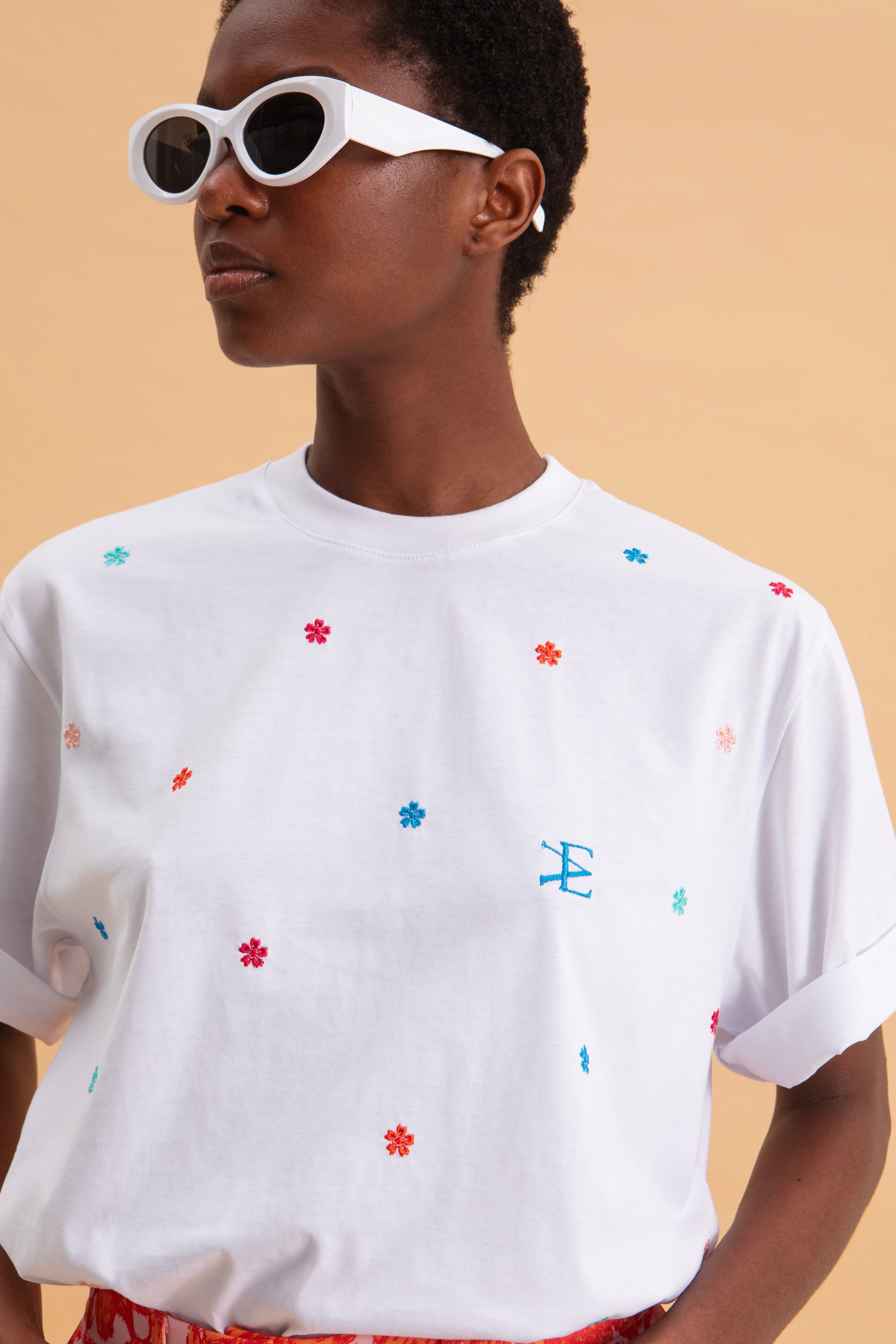 EVELEYA 100% COTTON EMBROIDERED T-SHIRT