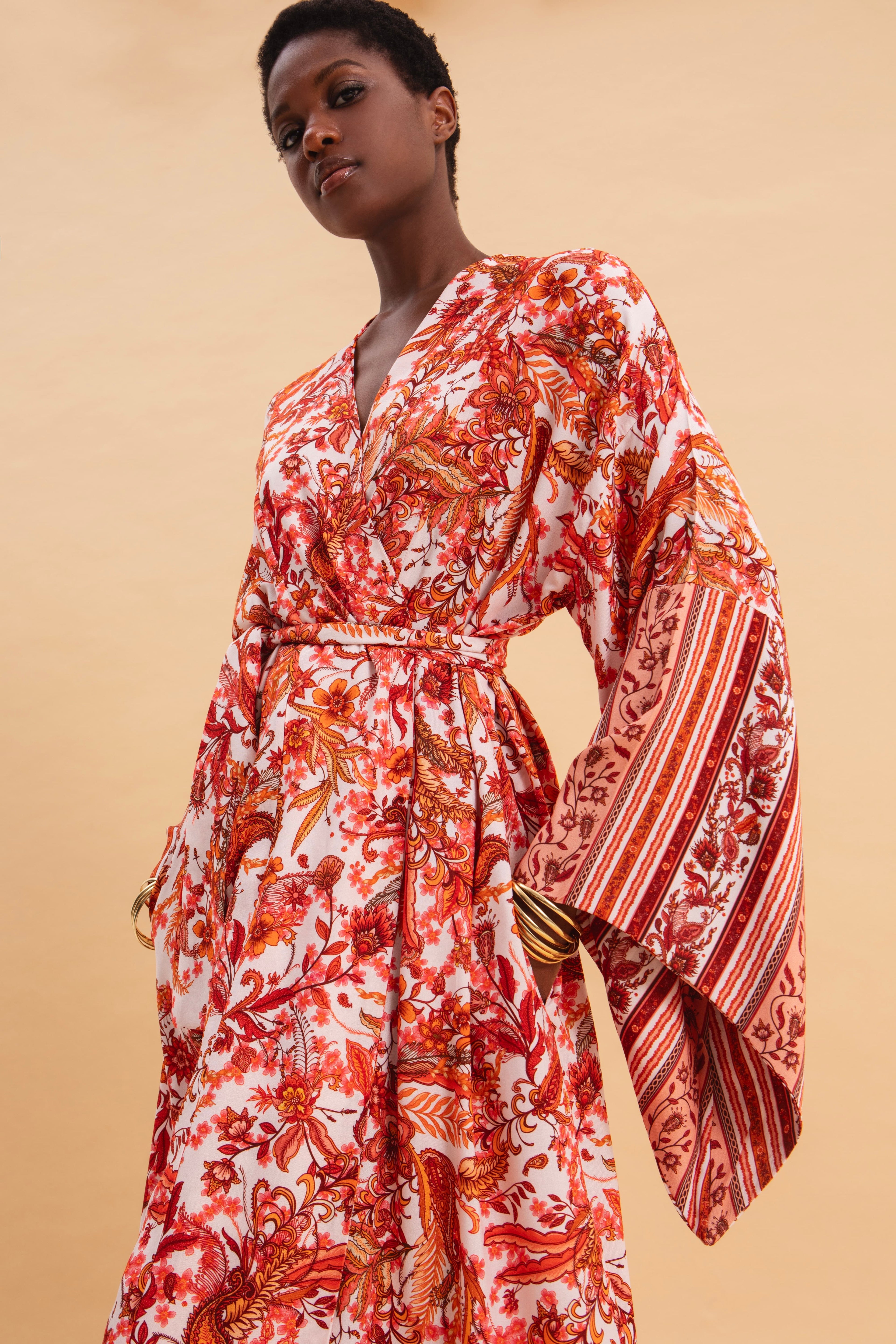 RUSTIC ROMANCE 100% VISCOSE KIMONO