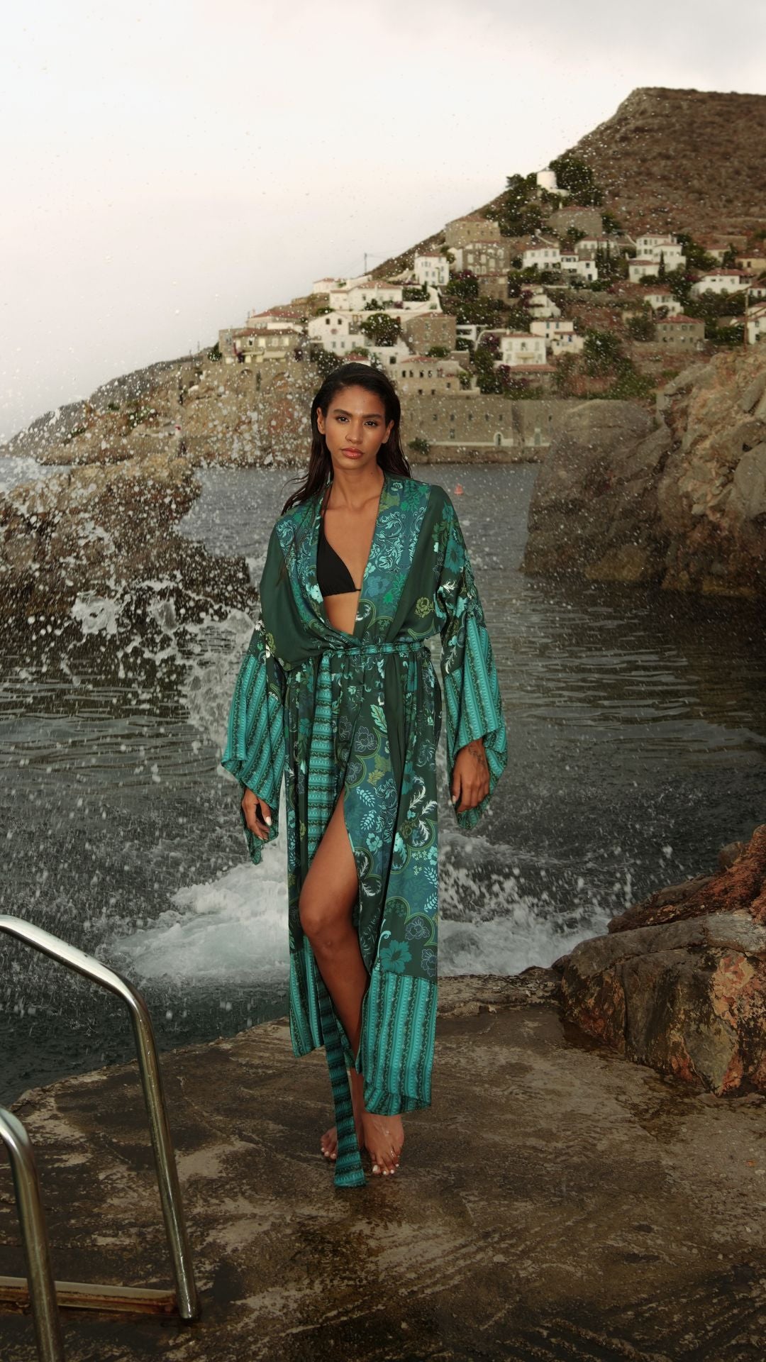 VANESSA SATIN KIMONO
