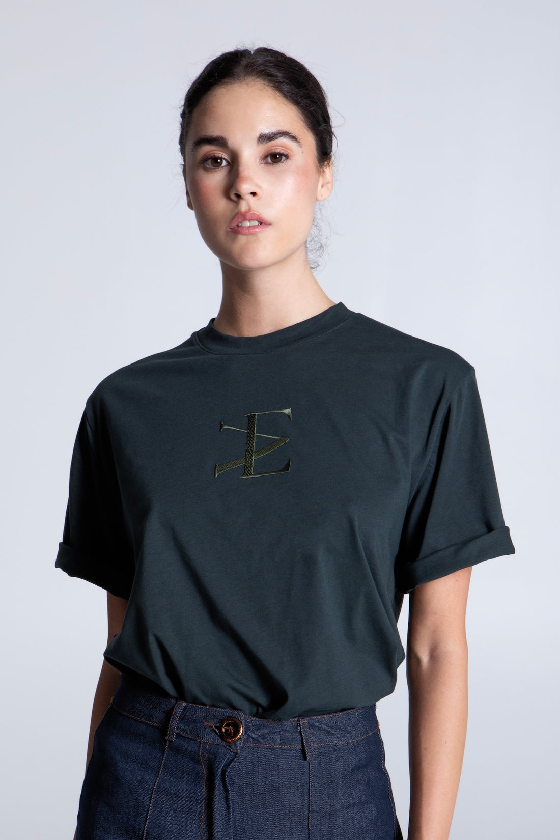 DARK GREEN EMBROIDERED T-SHIRT