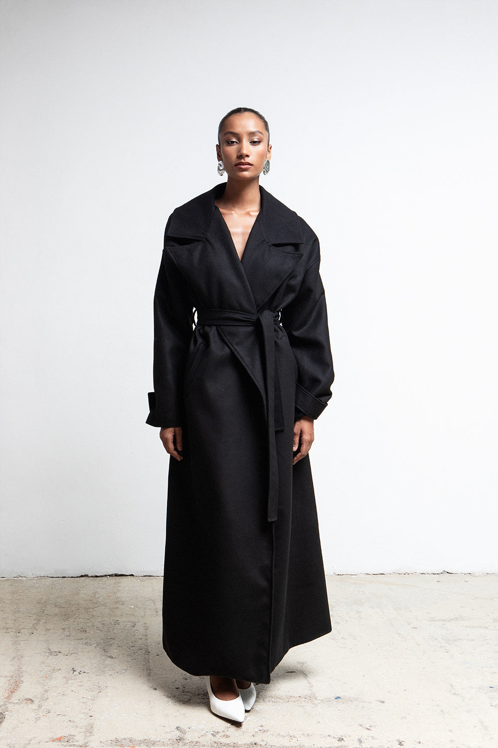 BLACK OVERSIZED BELTED MAXI COAT