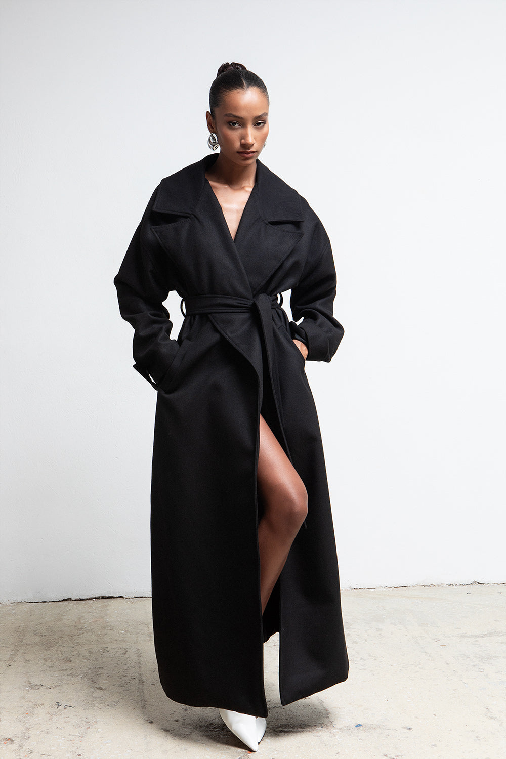 BLACK OVERSIZED BELTED MAXI COAT