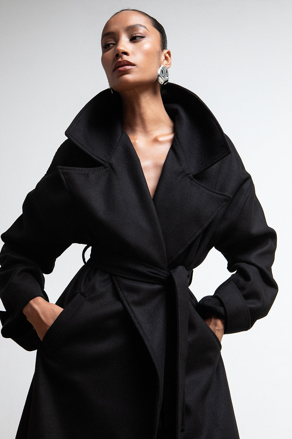 BLACK OVERSIZED BELTED MAXI COAT