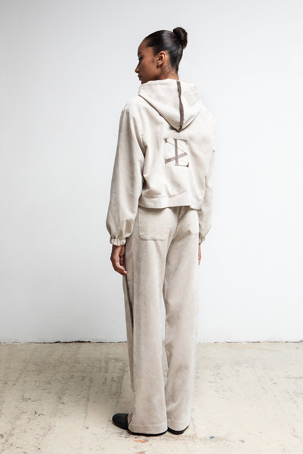 IVORY VELOUR ZIP UP HOODED JACKET
