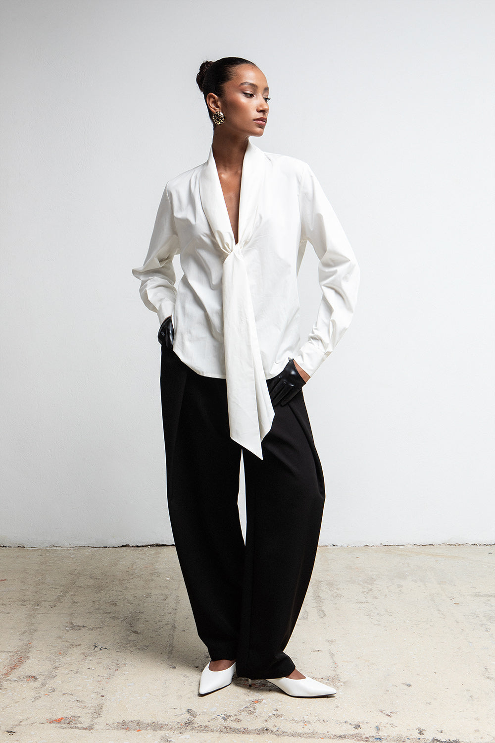 WHITE TIE NECK SHIRT
