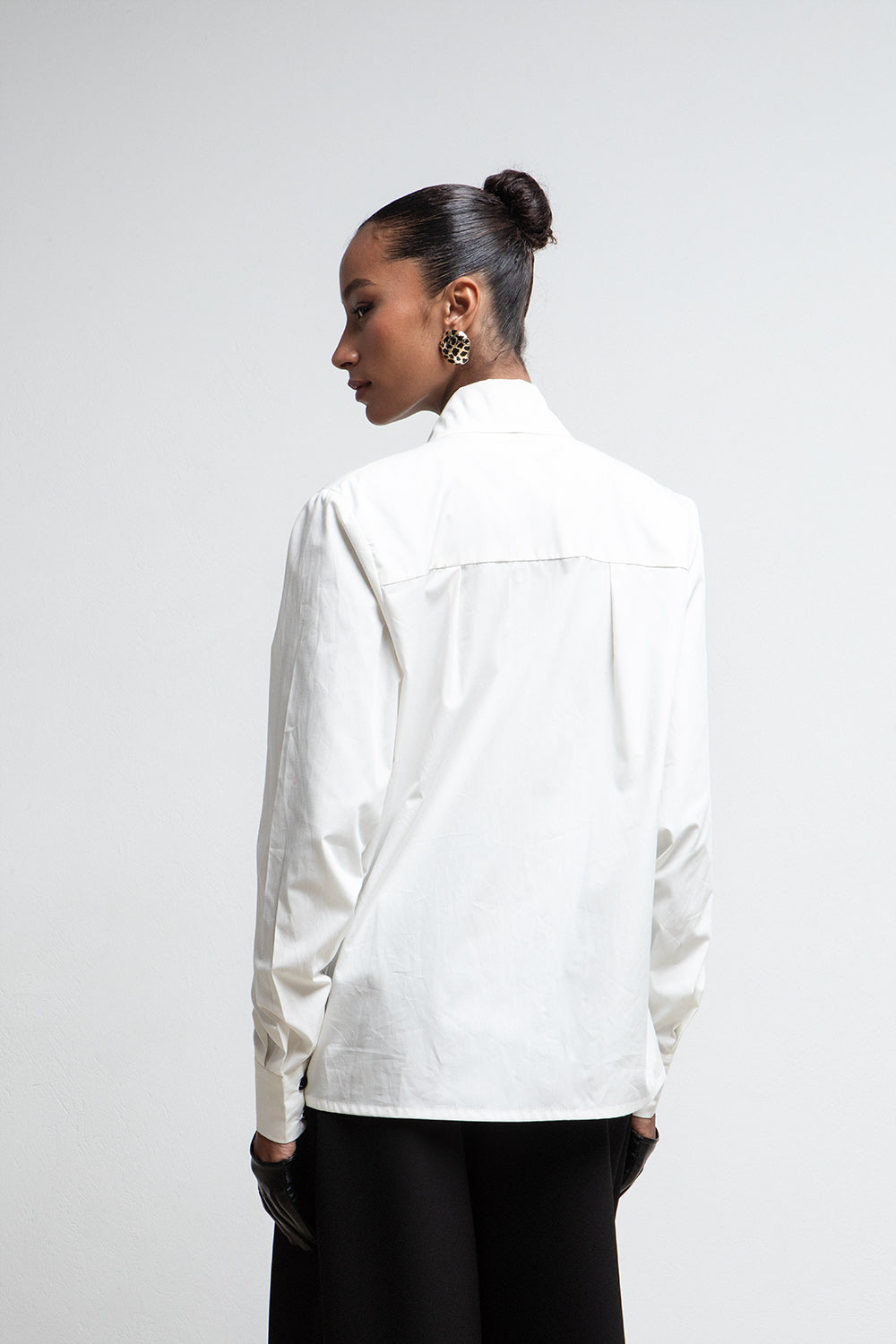 WHITE TIE NECK SHIRT