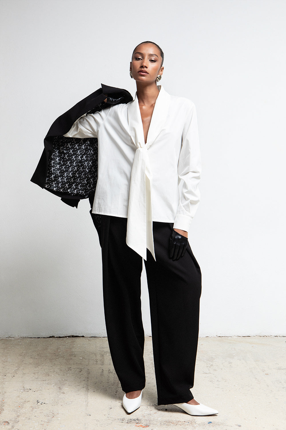 WHITE TIE NECK SHIRT