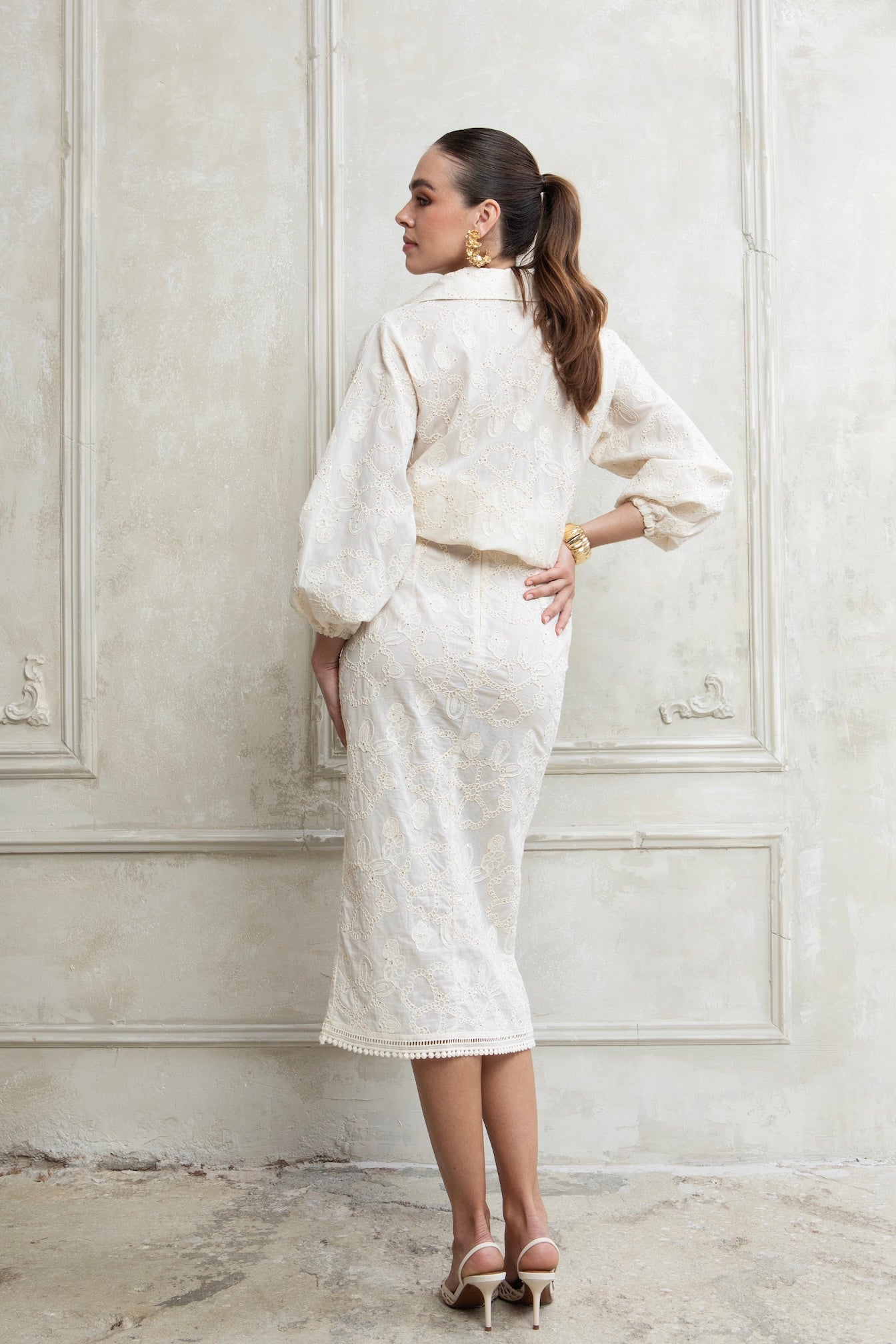 IVORY MIDI SKIRT WITH RAISED EMBROIDERED FLOWERS AND GOLD DETAILS