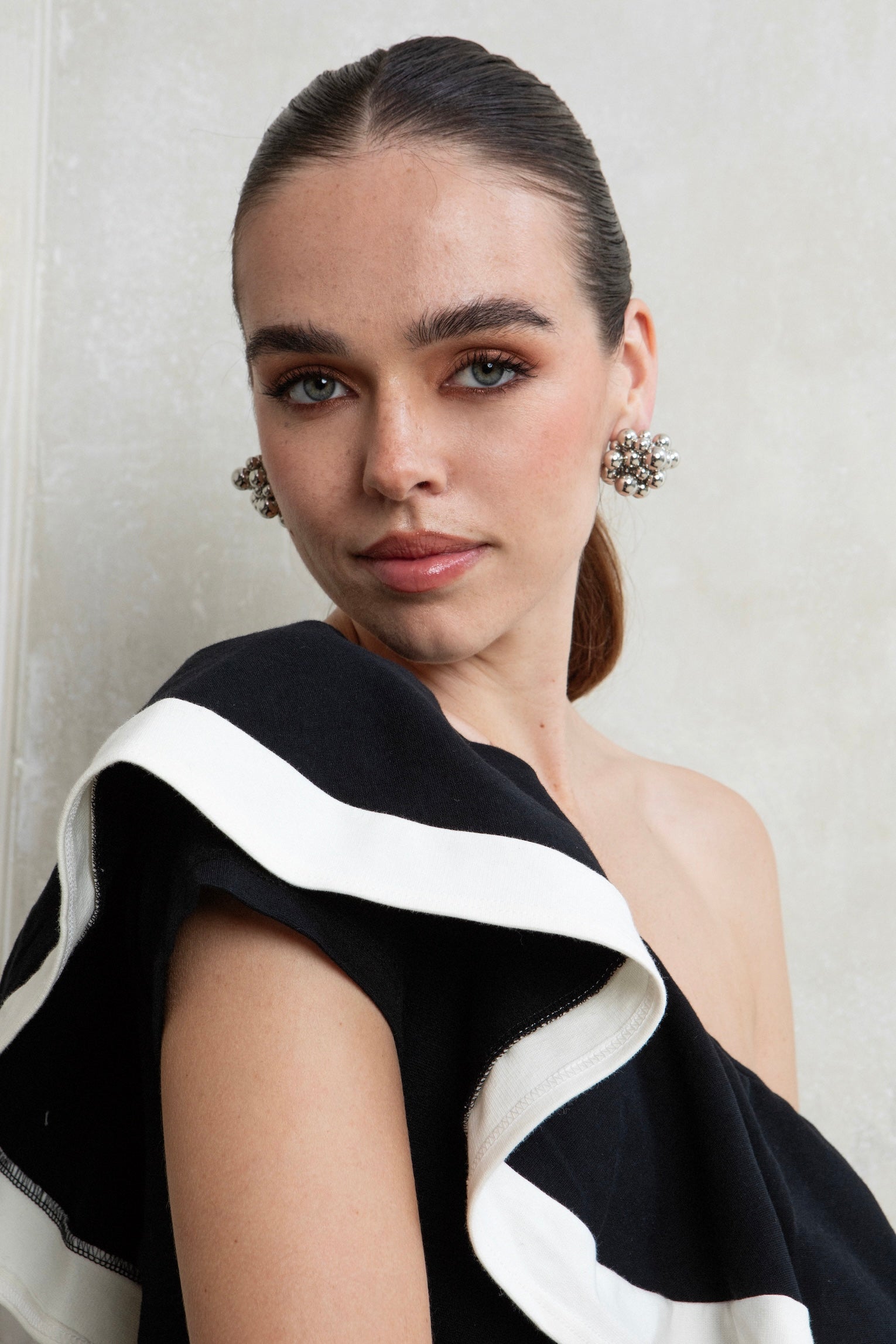 RIVOLI ONE SHOULDER MIDI DRESS