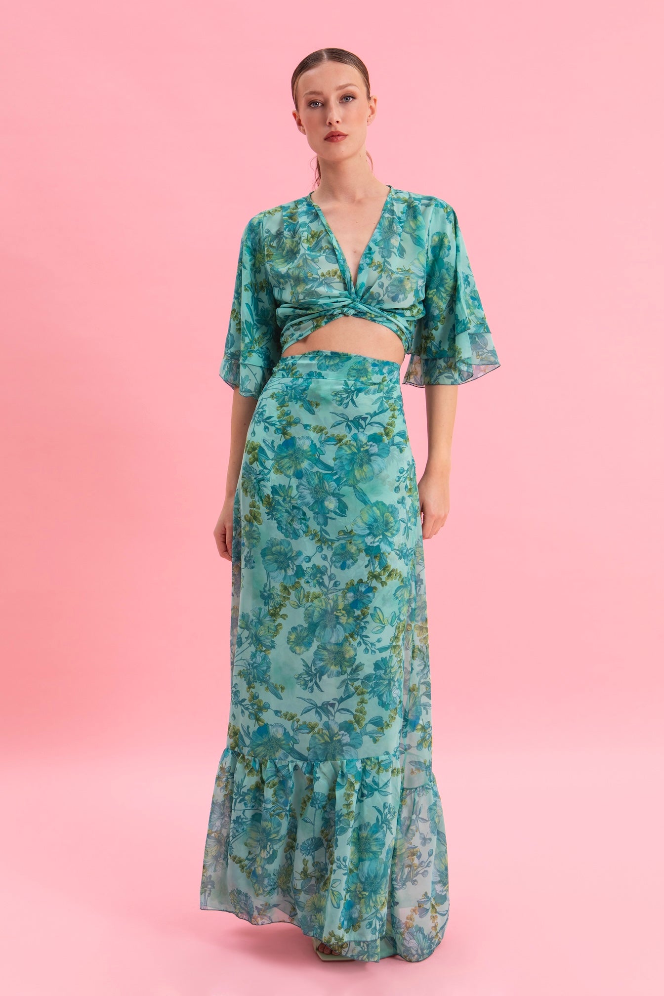 BOTANICAL BREEZE WRAP TOP