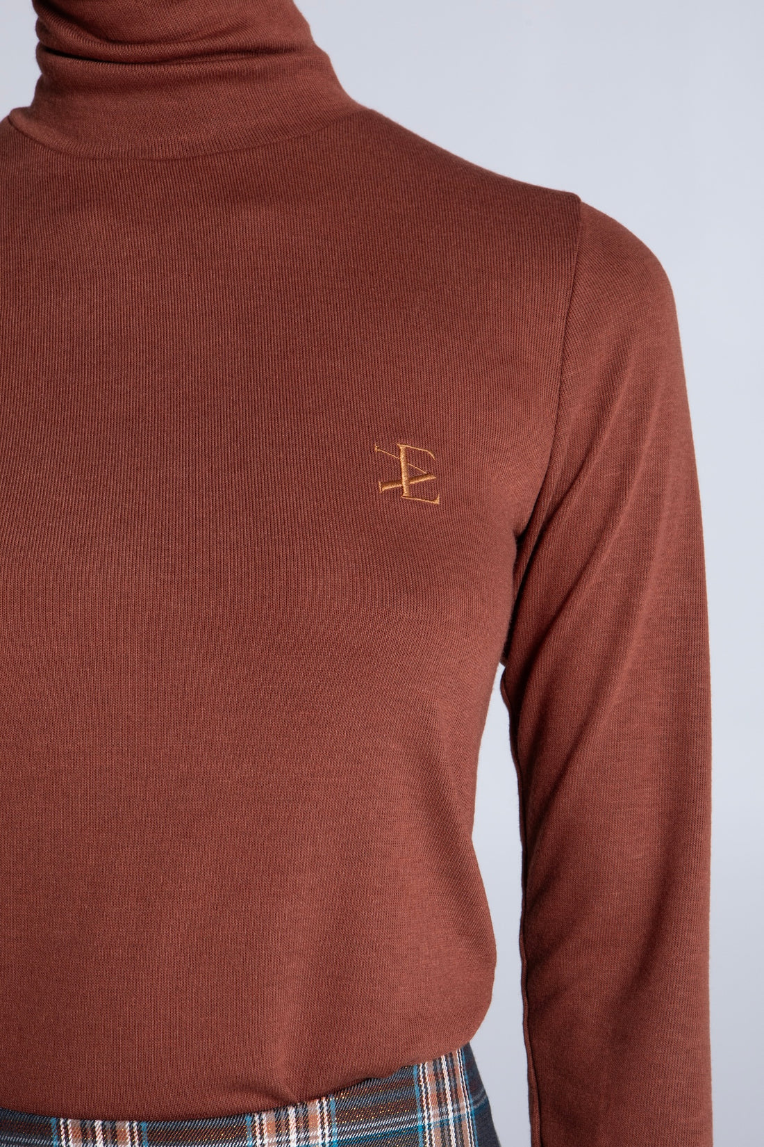 BROWN SUGAR KNITTED SWEATER