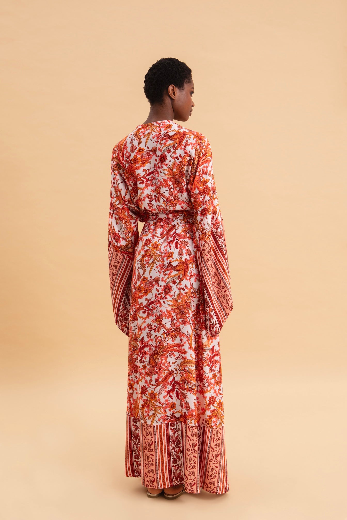RUSTIC ROMANCE 100% VISCOSE KIMONO