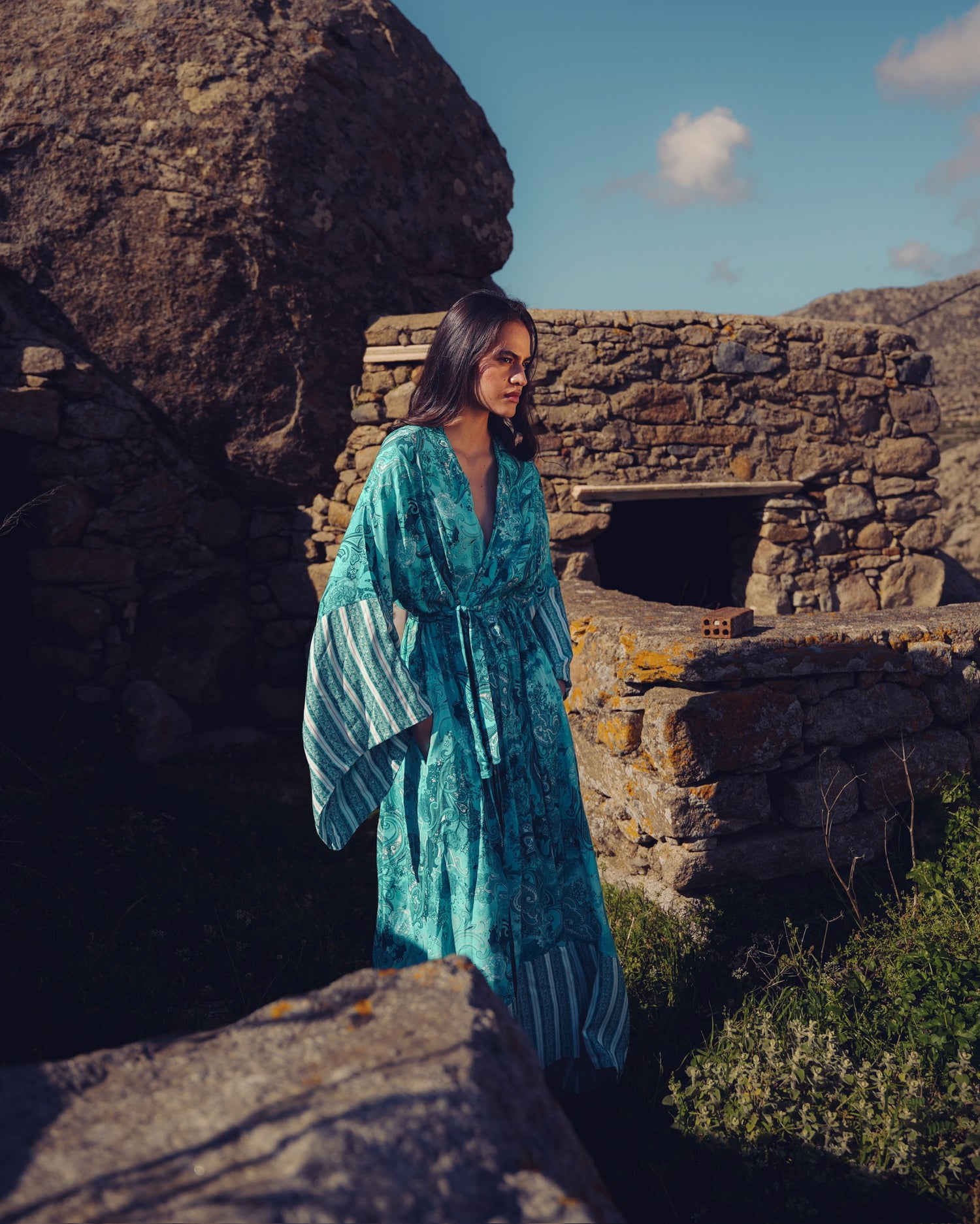 PAISLEY WAVES 100% VISCOSE KIMONO